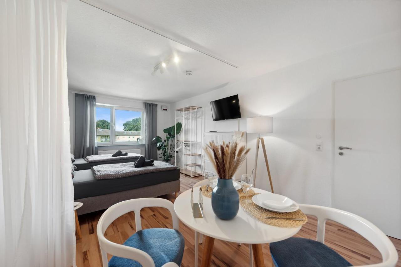 Amalfi Apartments A01 - Gemuetliche 2 Zi-Wohnung Mit Boxspringbetten Und Smart Tv Kaiserslautern Buitenkant foto