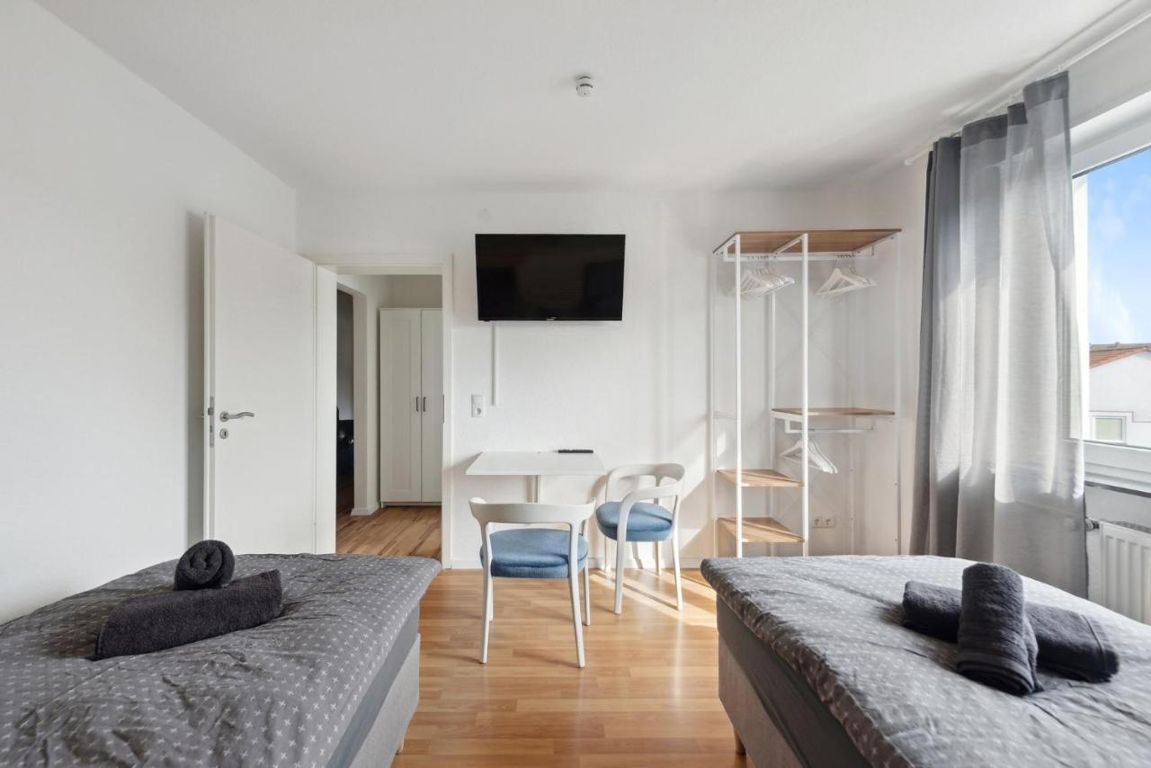 Amalfi Apartments A01 - Gemuetliche 2 Zi-Wohnung Mit Boxspringbetten Und Smart Tv Kaiserslautern Buitenkant foto